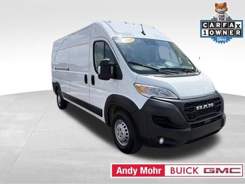 Used 2024 RAM ProMaster 2500 w/ Convenience Group FWD image 3