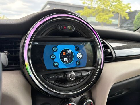 Used 2019 MINI Cooper S FWD image 18