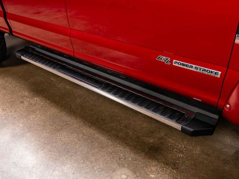 Used 2021 Ford F250 XLT w/ XLT Premium Package image 13