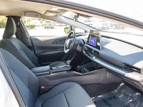 Used 2024 Toyota Prius LE FWD image 15