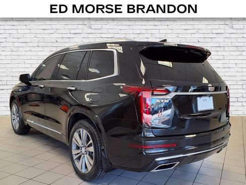 Certified 2022 Cadillac XT6 Premium Luxury w/ Technology Package image 3