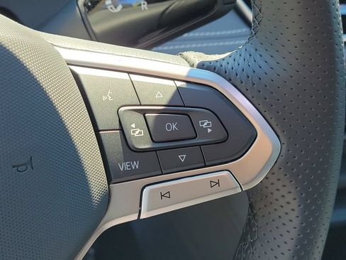 New 2026 Volkswagen Tiguan SE R-Line AWD/4WD image 24