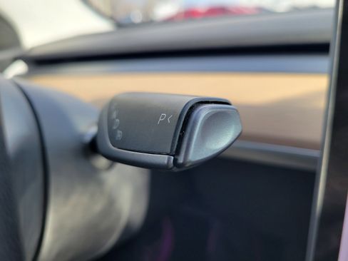 Used 2020 Tesla Model 3 Standard Range Plus image 16