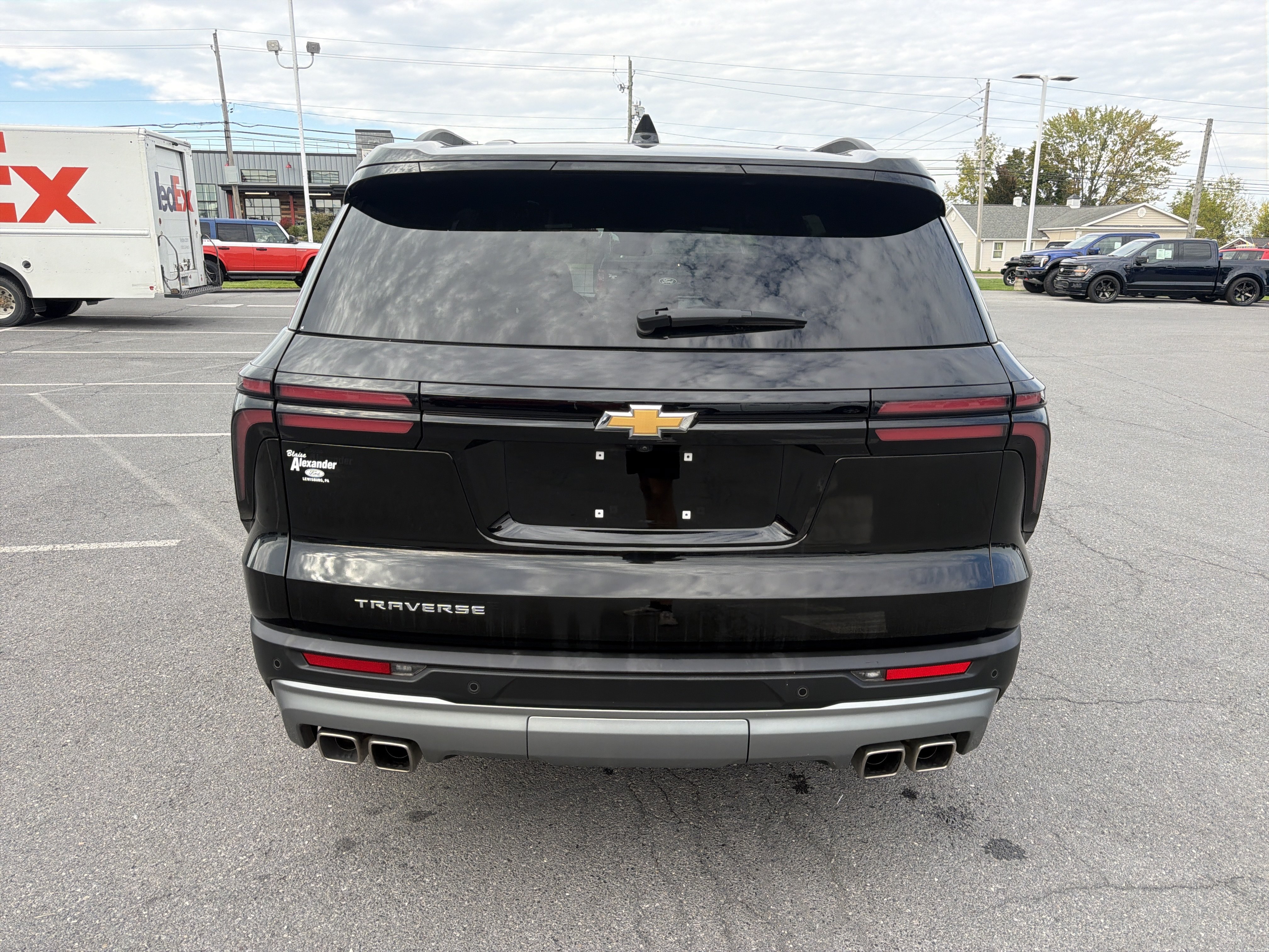 Used 2025 Chevrolet Traverse LT AWD/4WD image 4