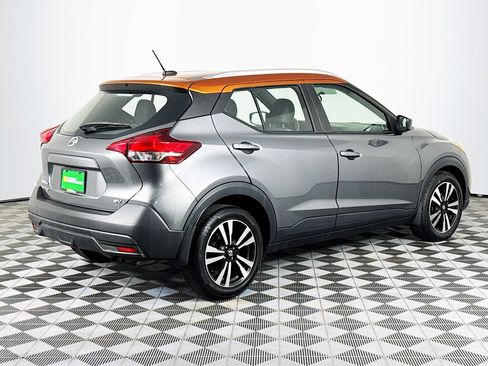 Used 2019 Nissan Kicks SV image 10