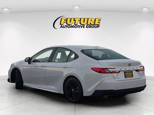 Certified 2025 Toyota Camry SE FWD image 7