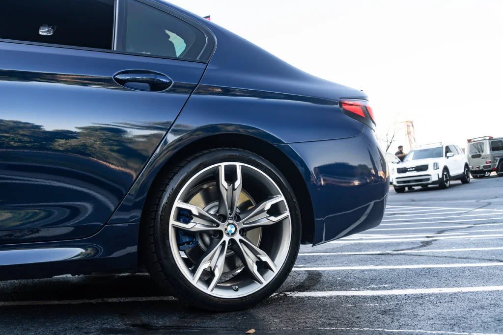 Used 2021 BMW M550i xDrive w/ Executive Package AWD/4WD image 14