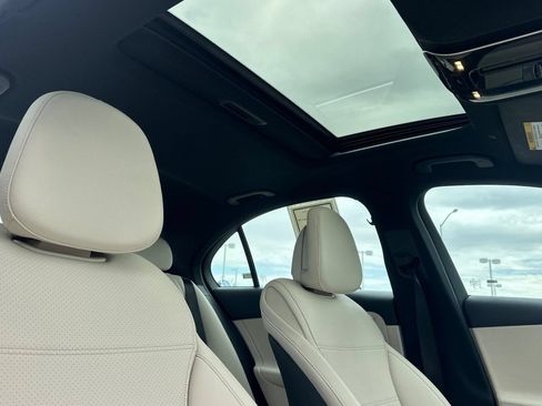 Used 2023 Mercedes-Benz C 300 Sedan image 17