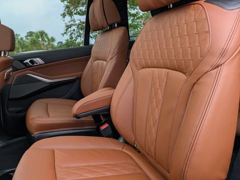 New 2027 BMW X7 xDrive40i w/ M Sport Package AWD/4WD image 15
