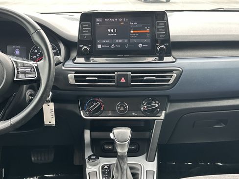 Used 2021 Kia Seltos S FWD image 30