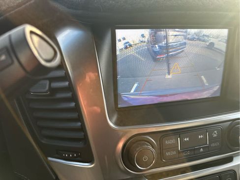 Used 2019 Chevrolet Tahoe LS w/ Enhanced Driver Alert Package image 10