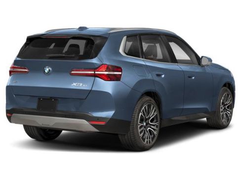 Used 2026 BMW X3 xDrive30i w/ Convenience Package AWD/4WD image 3
