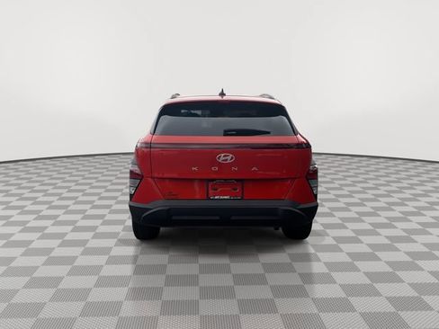 Used 2025 Hyundai Kona SEL FWD image 9
