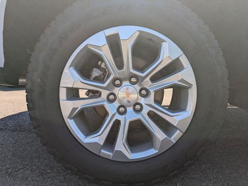 New 2026 Chevrolet Silverado 1500 LTZ w/ LTZ Premium Package AWD/4WD image 19