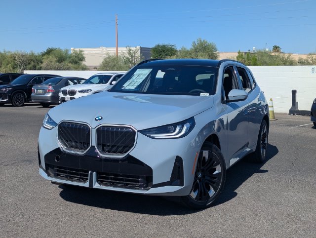 Used 2026 BMW X3 xDrive30i w/ Premium Package AWD/4WD image 3