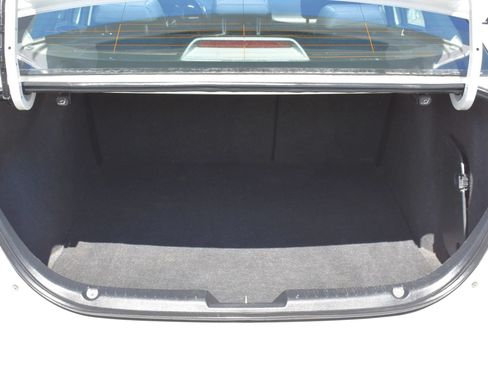Used 2015 MAZDA MAZDA3 i Sport FWD image 9