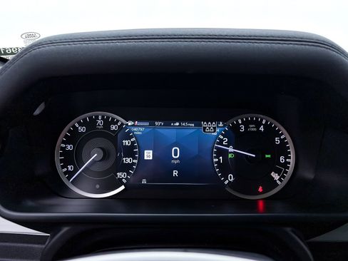 Used 2023 Land Rover Defender 110 SE AWD/4WD image 37