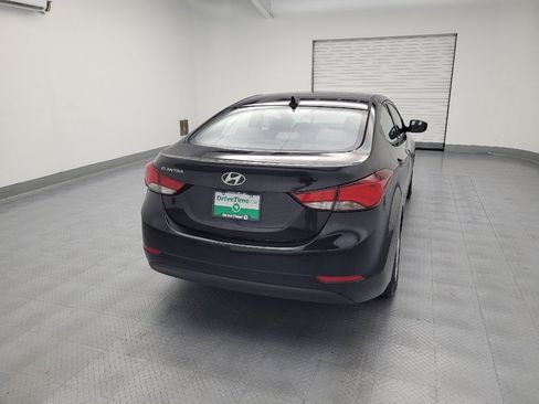 Used 2016 Hyundai Elantra SE FWD image 7