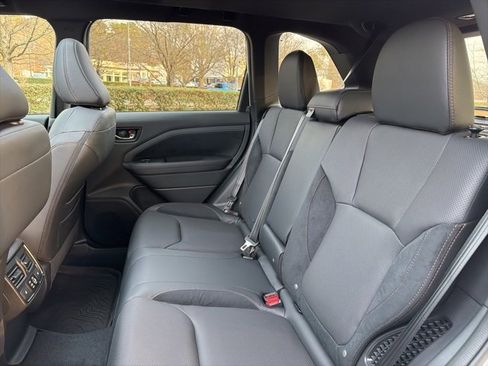 Used 2025 Subaru Forester Touring image 21