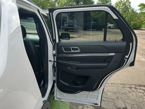 Used 2016 Ford Explorer Sport w/ Equipment Group 401A AWD/4WD image 23