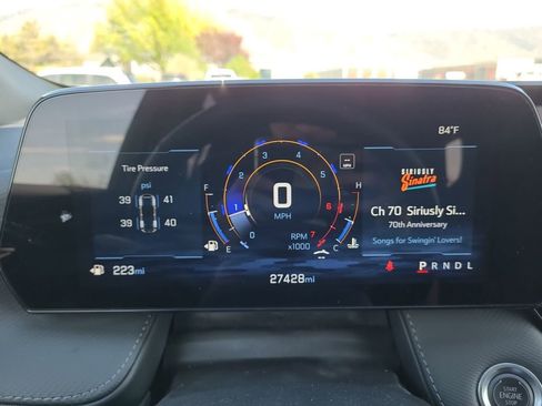 Used 2025 Chevrolet Equinox LT FWD image 18