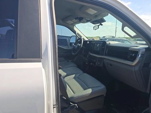 Used 2023 Ford F250 XL w/ XL Off-Road Package AWD/4WD image 9