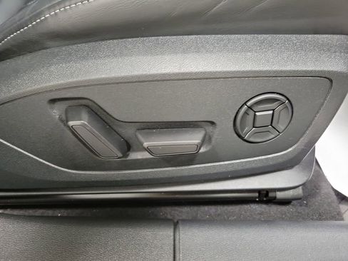 Used 2023 Audi S3 Premium Plus w/ Premium Plus Package AWD/4WD image 21