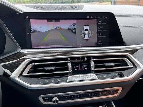 Used 2021 BMW X7 xDrive40i w/ Premium Package image 6