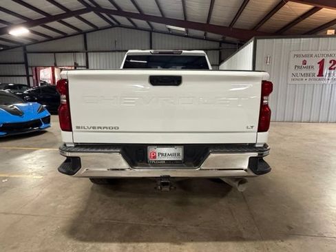 Used 2025 Chevrolet Silverado 2500 LT w/ Convenience Package AWD/4WD image 7