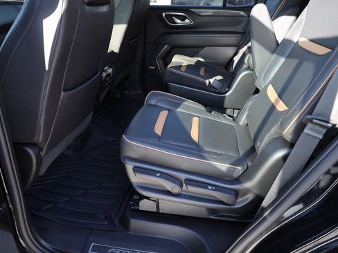 Used 2023 GMC Yukon AT4 image 17