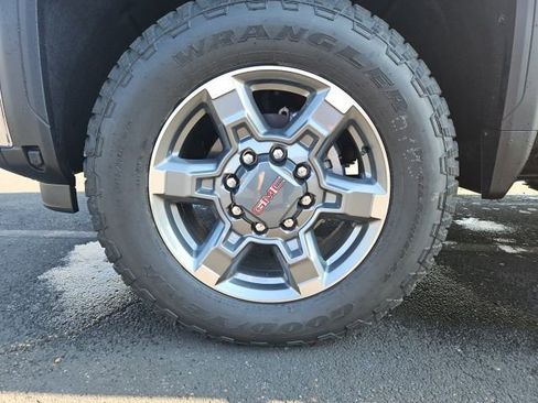 New 2026 GMC Sierra 2500 SLT w/ SLT Premium Package AWD/4WD image 9