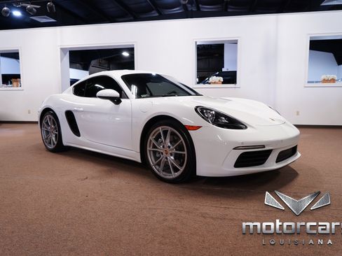 Used 2019 Porsche 718 Cayman RWD image 9