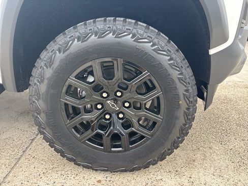 New 2026 Chevrolet Colorado Trail Boss AWD/4WD image 12