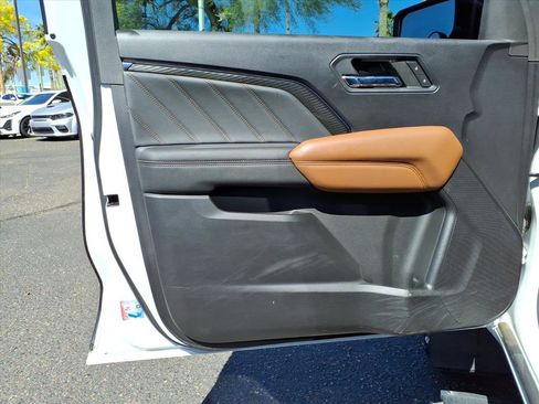 Used 2023 GMC Canyon AT4 w/ Canyon Safety Plus Package image 18