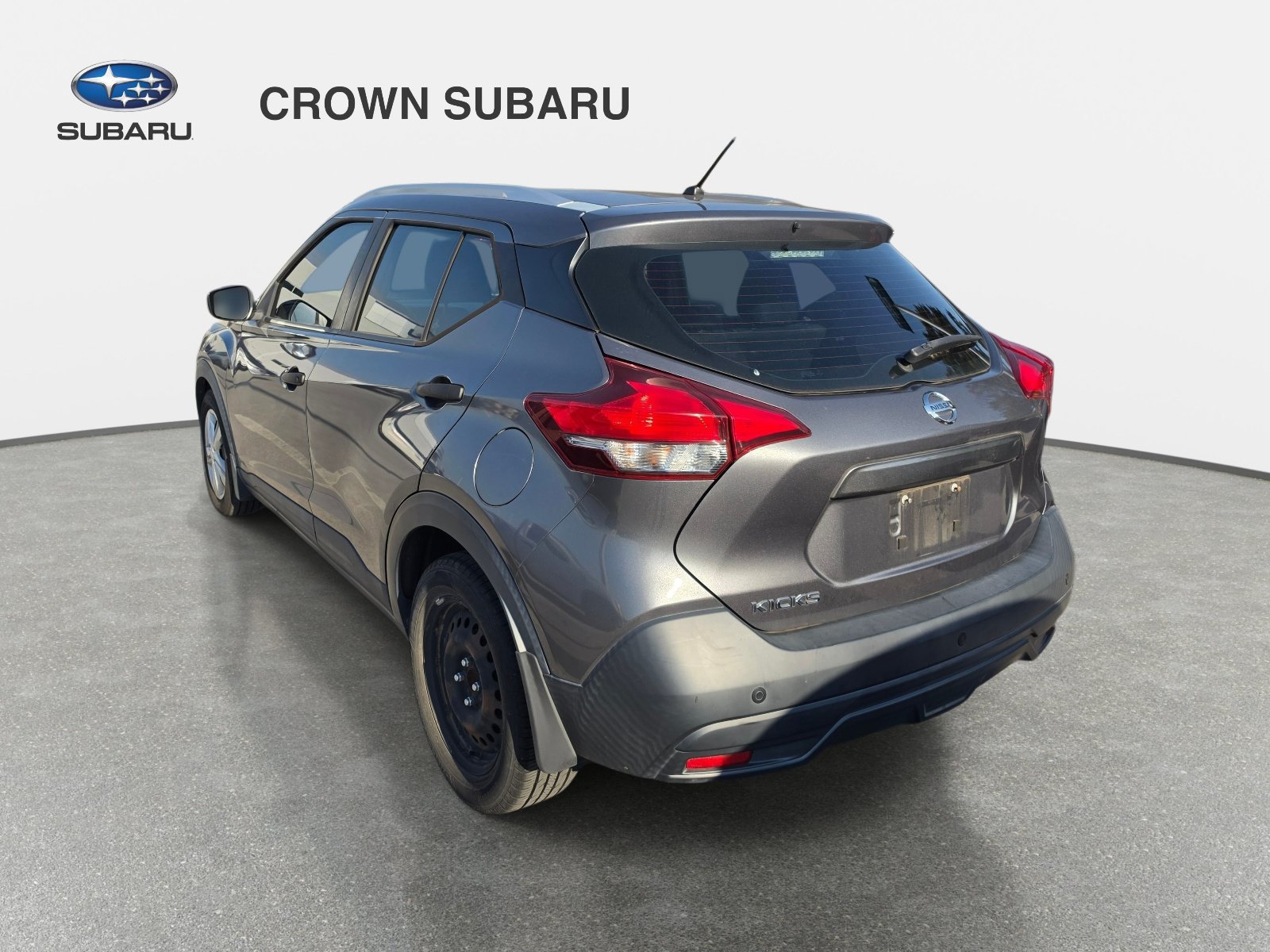 Used 2019 Nissan Kicks S w/ Exterior Electronics Package FWD image 2