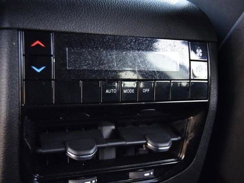 Used 2024 Jeep Grand Cherokee L Laredo image 23