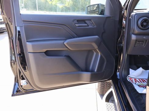 New 2026 Chevrolet Colorado Trail Boss image 11