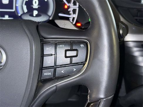 Used 2021 Lexus ES 300h w/ Accessory Package image 32