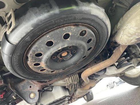 Used 2016 Chevrolet Traverse LT w/ Style and Technology Package image 27