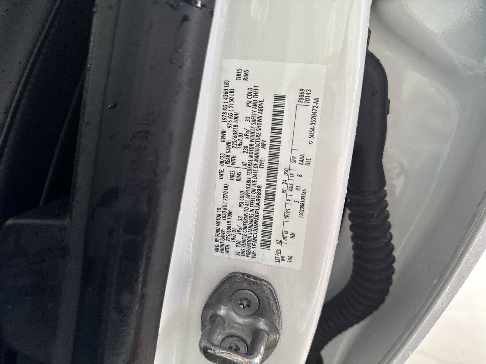 Used 2023 Ford Escape ST-Line w/ Tech Pack #1 FWD image 35