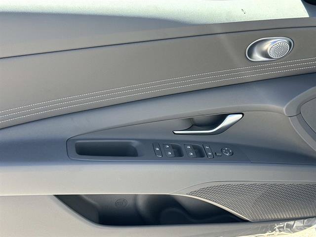 New 2026 Hyundai Elantra Sport FWD image 20