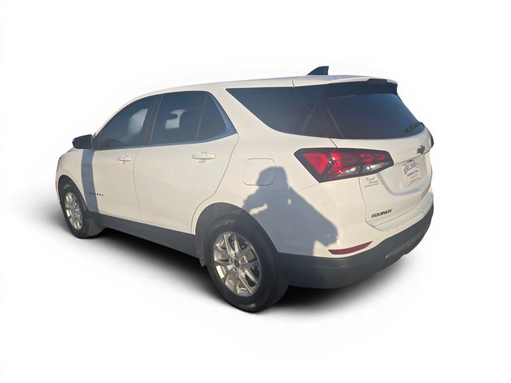 Used 2024 Chevrolet Equinox LT FWD image 3