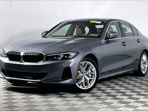 Certified 2025 BMW 330i xDrive Sedan image 2