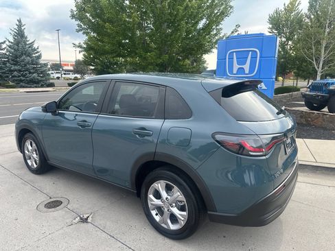 Used 2024 Honda HR-V LX image 3