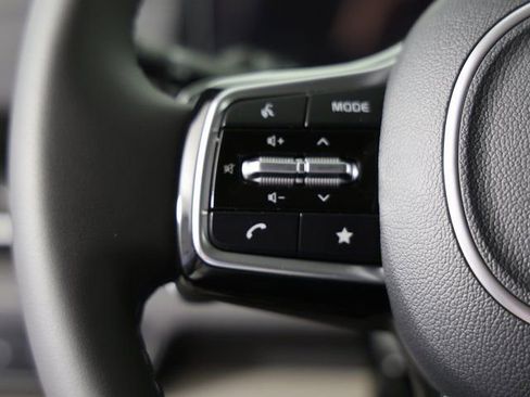 New 2026 Kia Carnival EX image 15