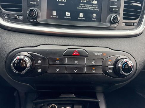 Used 2020 Kia Sorento LX image 20