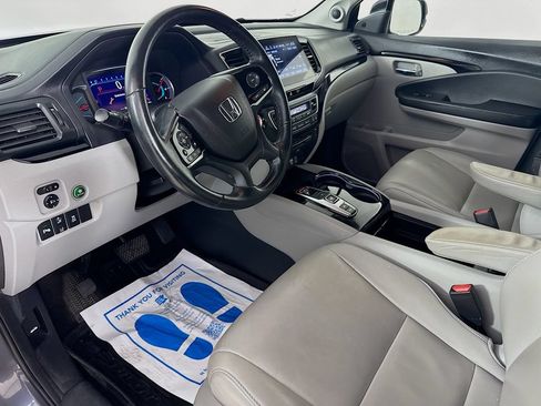 Used 2022 Honda Pilot Touring image 9