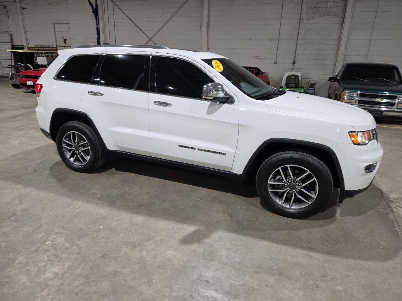 Used 2020 Jeep Grand Cherokee Limited w/ Luxury Group II AWD/4WD image 17