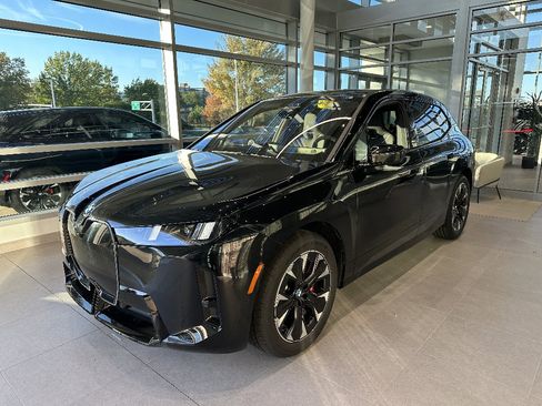New 2026 BMW iX xDrive45 image 3