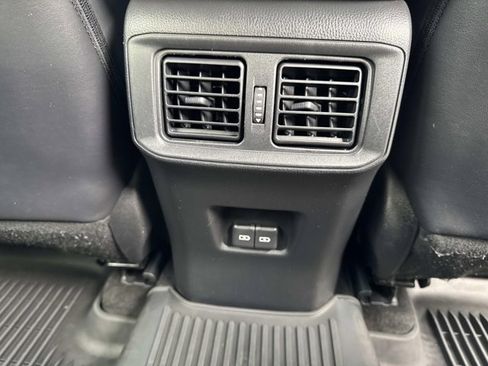 Used 2023 Toyota RAV4 Limited image 21